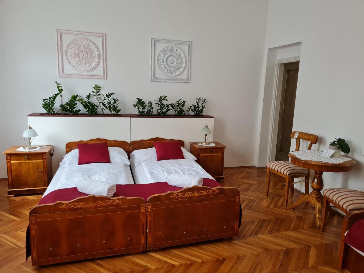 TulipánVendégház Keszthely Esterno foto