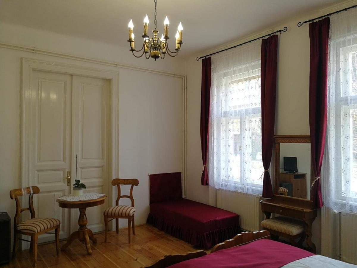 TulipánVendégház Keszthely Esterno foto